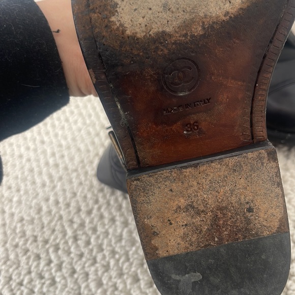 Size 36 Chanel boots. They’re beautiful but just a bit too small on me. - Picture 7 of 7